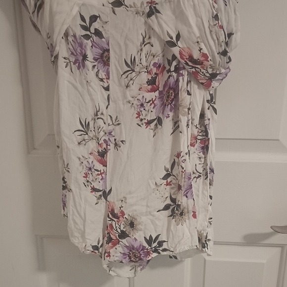 Torrid Floral Walkthrough Romper Size 20 - Picture 5 of 14